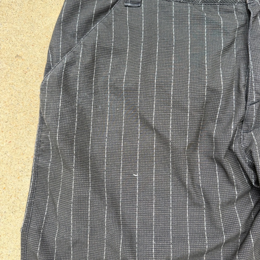 OAKLEY | Mens Pinstripe Performance Shorts 32W Grey Golf Y2K Skater - Picture 3 of 9